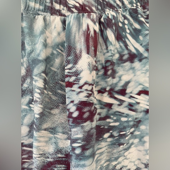 Lululemon Men's Pace Breaker Short Flicker Pace Utility Blue Multi; size XXL - Picture 3 of 8